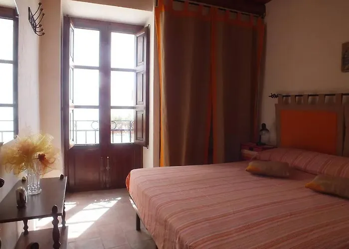 Casa Velainvento צ'פאלו